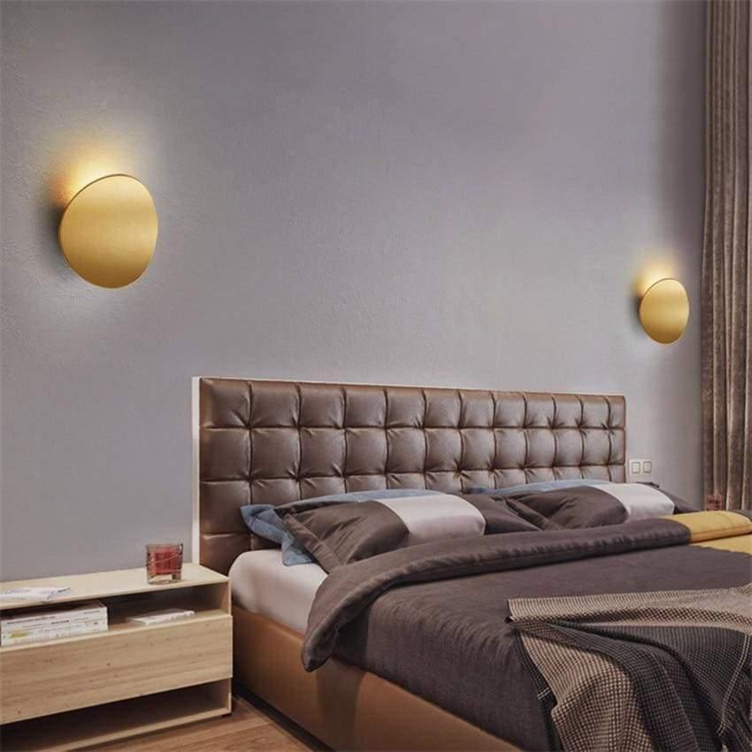 applique murale couloir, éclairage intérieur, luminaire mural, lampe murale design, applique LED, éclairage décoratif, luminaire élégant, applique murale moderne, éclairage doux, lampe couloir, éclairage mural, décoration murale, luminaire corridor, applique murale minimaliste, luminaire professionnel