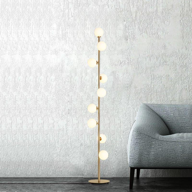 lampadaire boule blanche, lampe sur pied boule, lampadaire globe design, lampadaire sphère blanche, éclairage doux et diffus, luminaire moderne boule, lampadaire boule opaline, lampe boule minimaliste, éclairage salon contemporain, lampadaire boule LED, lampadaire base marbre, luminaire blanc élégant, lampadaire chambre cosy, lampe d’ambiance sphérique, lampadaire design épuré