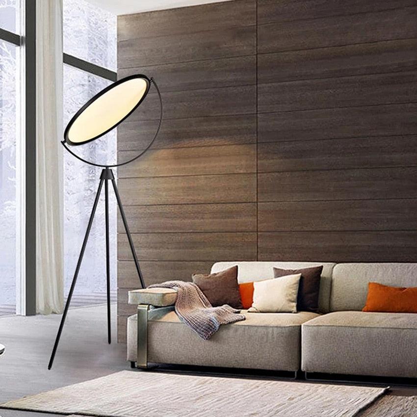 lampadaire original design, lampadaire créatif moderne, luminaire artistique sur pied, lampadaire décoratif unique, éclairage original salon, lampadaire forme originale, lampe sur pied design contemporain, lampadaire fantaisie intérieur, lampadaire pied sculpté, luminaire tendance original, éclairage décoratif audacieux, lampadaire original chambre, lampe LED design original, lampadaire style éclectique, lampadaire asymétrique moderne