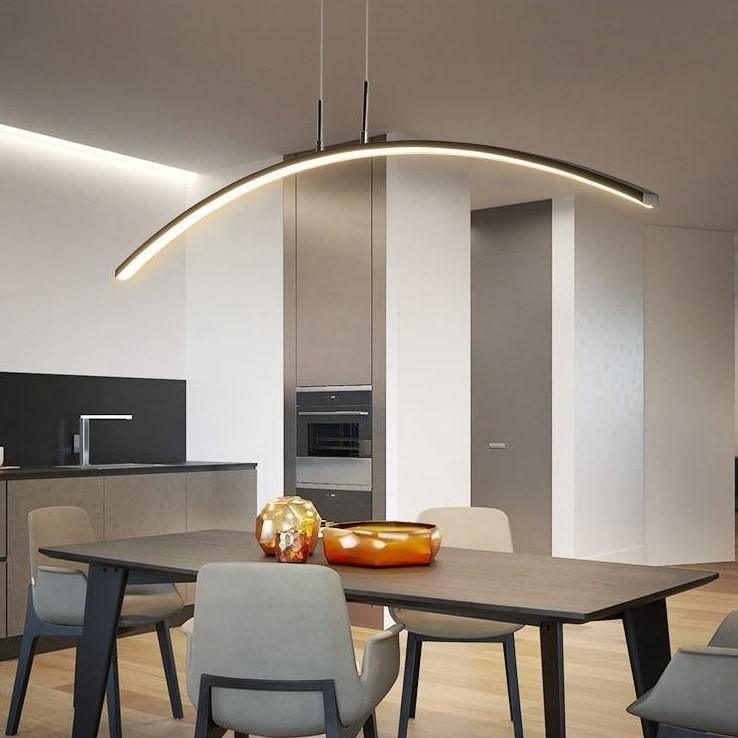 suspension luminaire design cuisine, suspension cuisine moderne, luminaire suspendu cuisine, suspension au-dessus îlot central, éclairage cuisine élégant, suspension lumière directe cuisine, lampe suspendue contemporaine, suspension géométrique cuisine, luminaire design minimaliste, suspension cuisine industrielle, suspension cuisine scandinave, éclairage suspendu plan de travail, suspension cuisine métal verre, suspension LED cuisine design, suspension luminaire épurée
