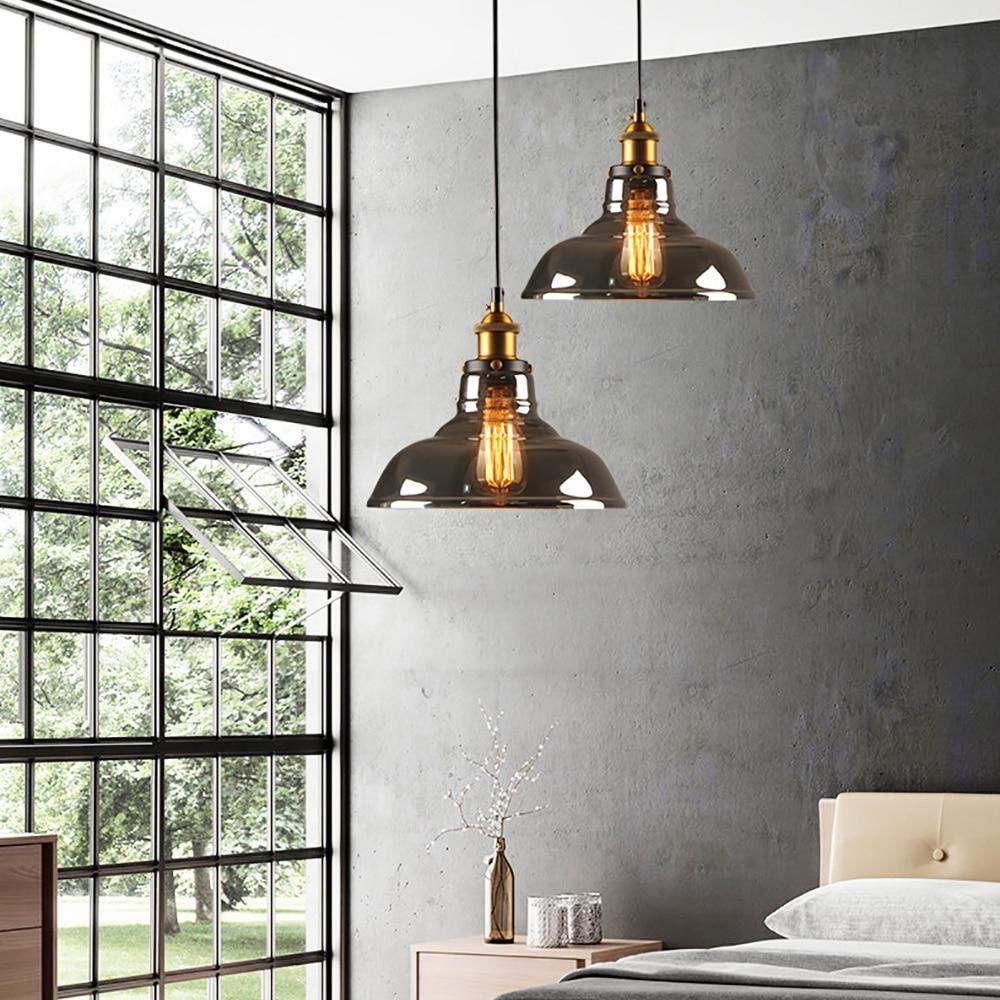 suspension verre fumé, luminaire verre fumé, suspension luminaire design, suspension élégante salon, suspension fumée chambre, lampe suspendue verre teinté, luminaire suspendu moderne, suspension lumière douce, suspension cuisine verre fumé, éclairage verre fumé, suspension verre fumé LED, suspension verre fumé industriel, lampe suspendue esthétique, suspension tendance déco, suspension verre fumé salle à manger