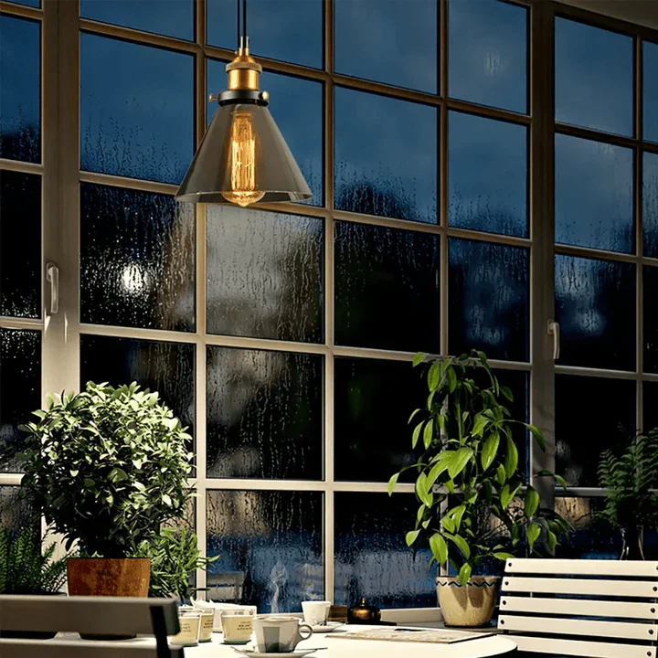 suspension verre fumé, luminaire verre fumé, suspension luminaire design, suspension élégante salon, suspension fumée chambre, lampe suspendue verre teinté, luminaire suspendu moderne, suspension lumière douce, suspension cuisine verre fumé, éclairage verre fumé, suspension verre fumé LED, suspension verre fumé industriel, lampe suspendue esthétique, suspension tendance déco, suspension verre fumé salle à manger