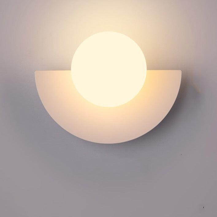 applique murale couleur, luminaire coloré, lampe murale design, éclairage décoratif, applique murale moderne, luminaire intérieur vibrant, lampe murale multicolore, applique chambre colorée, éclairage mural créatif, luminaire ambiance colorée, applique murale salon, lampe murale originale, éclairage personnalisé, applique LED colorée, décoration murale lumineuse